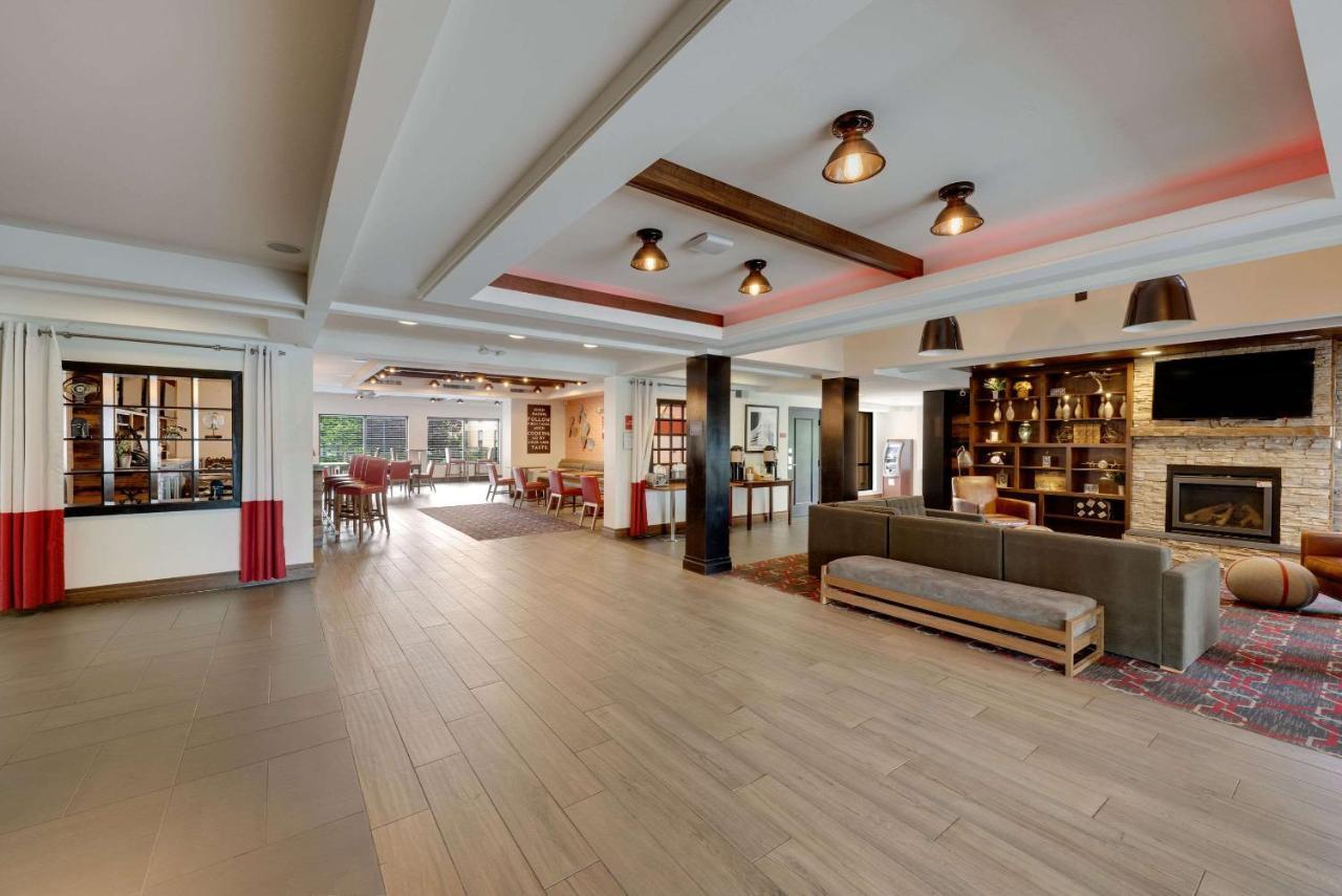 The Crossroads Hotel - Ньюберг Экстерьер фото