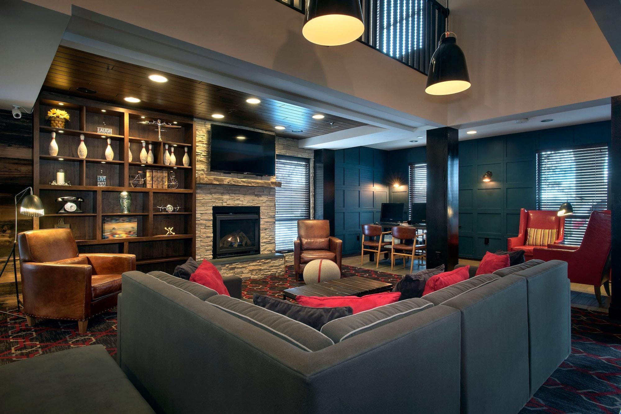 The Crossroads Hotel - Ньюберг Экстерьер фото